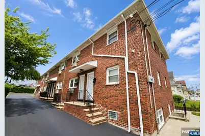 40 Stuyvesant Avenue 4 #4, Lyndhurst Township, NJ 07071 - Photo 1