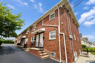 40 Stuyvesant Ave 4, Lyndhurst Township, NJ 07071 - Photo 1