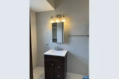 121 Humboldt Street, East Rutherford, NJ 07073 - Photo 12