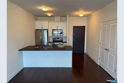 225 Walker Street 303 #303, Cliffside Park, NJ 07010 - Photo 1