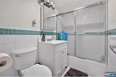 60 Parkway Drive 10C #10C, East Orange, NJ 07017 - Photo 10