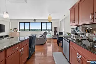 60 Parkway Dr 10C, East Orange, NJ 07017 - Photo 1