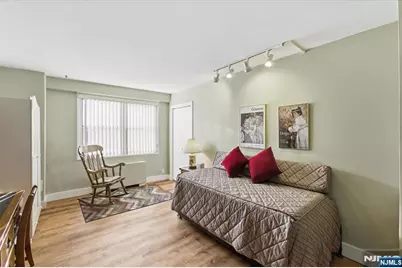 2077 Center 9A #9A, Fort Lee, NJ 07024 - Photo 14