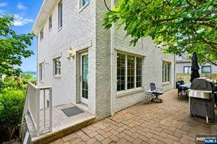 750 Undercliff Ave, Edgewater, NJ 07020 - Photo 20