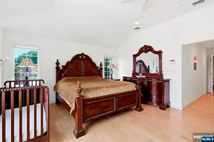 750 Undercliff Ave, Edgewater, NJ 07020 - Photo 14