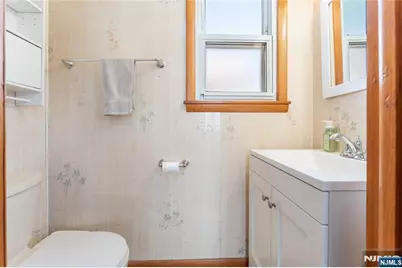 32 Arlington, North Arlington, NJ 07031 - Photo 12