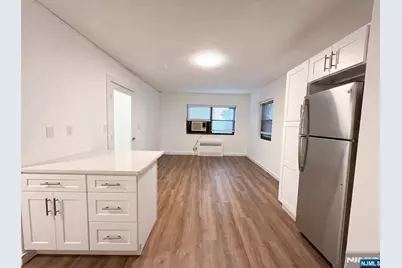 3081 Edwin Avenue 1H #1H, Fort Lee, NJ 07024 - Photo 2