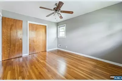 150 Pleasant Avenue, Bergenfield, NJ 07621 - Photo 30