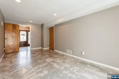 150 Pleasant Avenue, Bergenfield, NJ 07621 - Photo 16