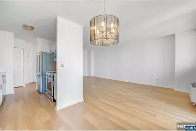 100 Manhattan Avenue 910 #910, Union City, NJ 07087 - Photo 10