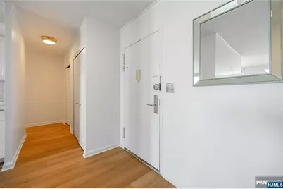 100 Manhattan Avenue 910 #910, Union City, NJ 07087 - Photo 6