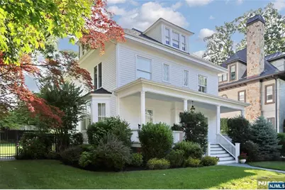339 Highwood Avenue, Leonia, NJ 07605 - Photo 34