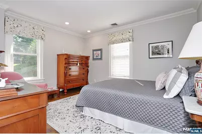 339 Highwood Avenue, Leonia, NJ 07605 - Photo 26