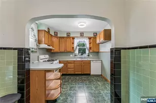 23 Princeton St, Nutley, NJ 07110 - Photo 12