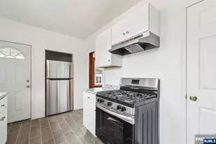 272 Clay Street 2, Hackensack, NJ 07601 - Photo 10