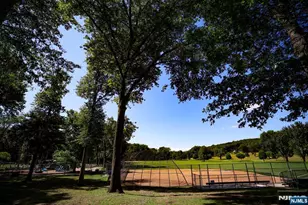 118 Diamond Bridge Ave 1, Hawthorne, NJ 07506 - Photo 24