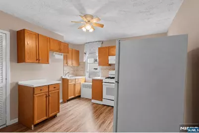 609 38th Street, Union City, NJ 07087 - Photo 14