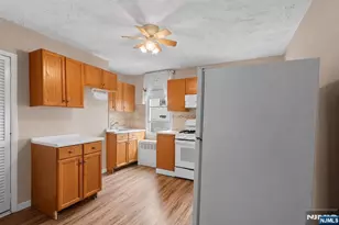 609 38th St, Union City, NJ 07087 - Photo 14