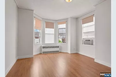 609 38th Street, Union City, NJ 07087 - Photo 4