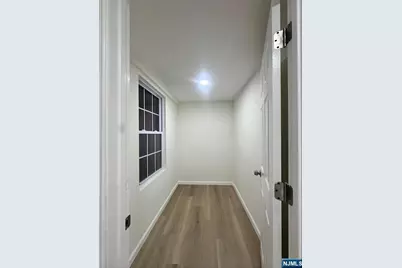 7 Circle Avenue 2 #2, Paterson, NJ 07522 - Photo 6