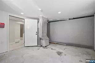 30 Edison St, Bloomfield, NJ 07003 - Photo 36