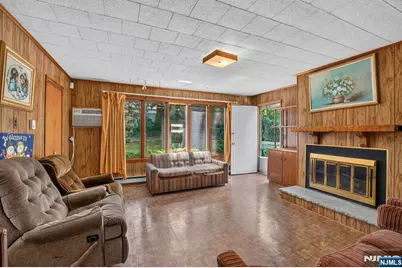 185 Reldyes Avenue, Leonia, NJ 07605 - Photo 10