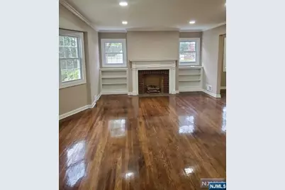20 Poplar Street 1st Floor #1st Floor, Dumont, NJ 07628 - Photo 8