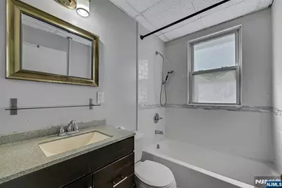 349 Undercliff Avenue, Edgewater, NJ 07020 - Photo 6