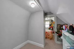 349 Undercliff Ave, Edgewater, NJ 07020 - Photo 12