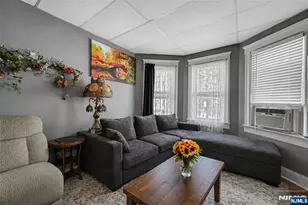 349 Undercliff Ave, Edgewater, NJ 07020 - Photo 10