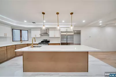 468 Morse Avenue, Ridgefield, NJ 07657 - Photo 8