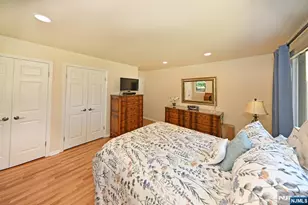 60 Sunset Ct, Mahwah, NJ 07430 - Photo 14
