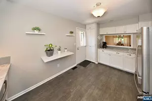 60 Sunset Ct, Mahwah, NJ 07430 - Photo 6