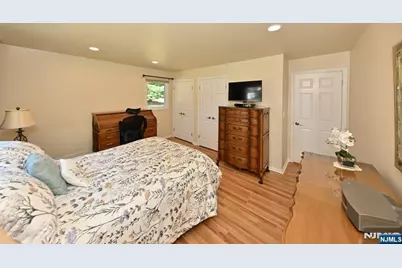 60 Sunset Court, Mahwah, NJ 07430 - Photo 12