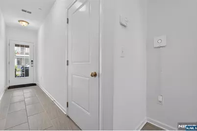 197 Roosevelt Drive, Wood Ridge, NJ 07075 - Photo 8