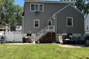 734 E Clark Ave, Ridgefield, NJ 07657 - Photo 2