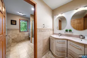 325 Cooper Pl, Paramus, NJ 07652 - Photo 24