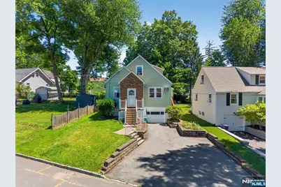 1 Westview Avenue, Roseland, NJ 07068 - Photo 30
