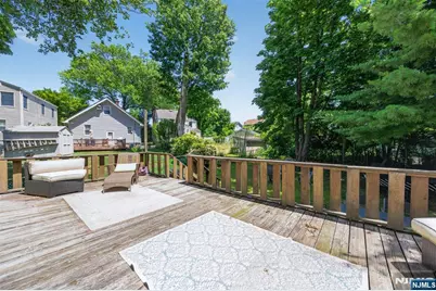 1 Westview Avenue, Roseland, NJ 07068 - Photo 32
