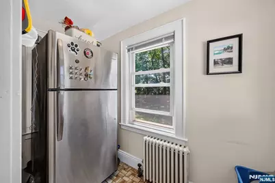 1 Westview Avenue, Roseland, NJ 07068 - Photo 4
