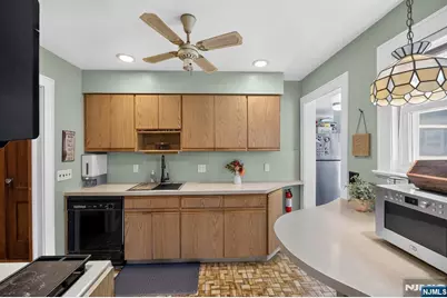 1 Westview Avenue, Roseland, NJ 07068 - Photo 2
