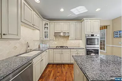 79 S Mackenzie Lane, Denville, NJ 07834 - Photo 12