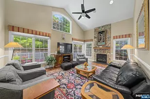 79 S Mackenzie Ln, Denville, NJ 07834 - Photo 18