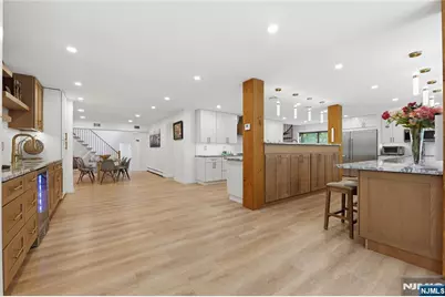 102 Ullman Avenue, Wyckoff Township, NJ 07481 - Photo 6