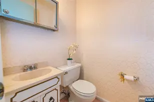 575 Grove Street F3, Clifton, NJ 07013 - Photo 6