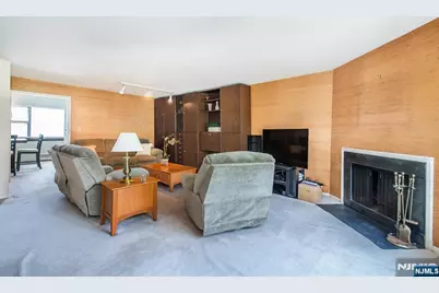 575 Grove Street F3 #F3, Clifton, NJ 07013 - Photo 4