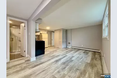 662 Teneyck Avenue, Lyndhurst Township, NJ 07071 - Photo 24