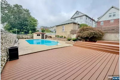 662 Teneyck Avenue, Lyndhurst Township, NJ 07071 - Photo 36