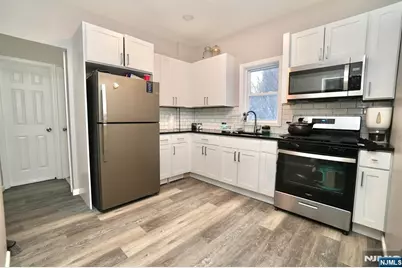 172-176 Delavan Avenue, Newark, NJ 07104 - Photo 4