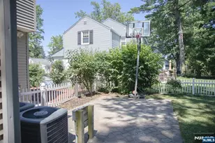 22 Warren Rd, Fair Lawn, NJ 07410 - Photo 42
